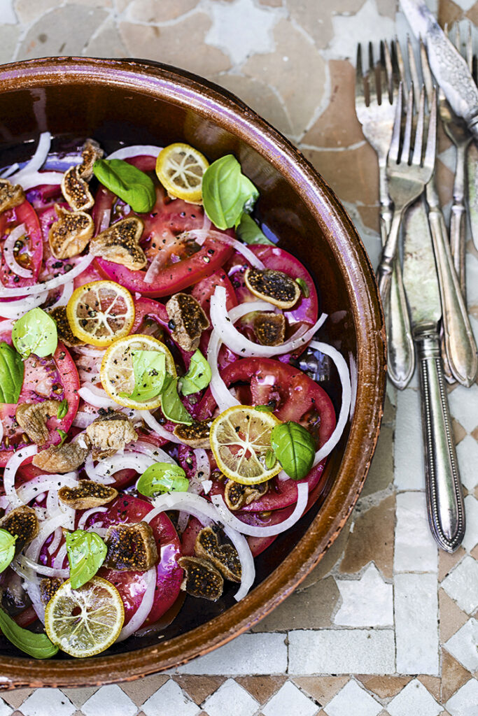 Tomato-Fine Salad with Lemon - recipe by Tina Scheftelowitz from the book The Andalusian Dream