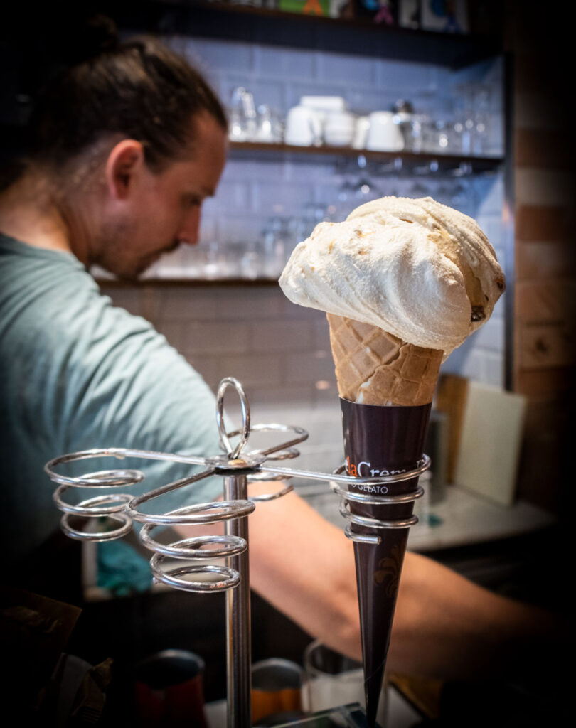 At DeLaCrem in Barcelona you get delicious Italian ice cream with natural ingredients.