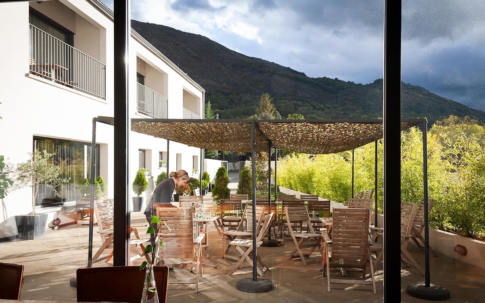 Dansk enkelthed og elegance forenet med spansk charme i Navaluenga