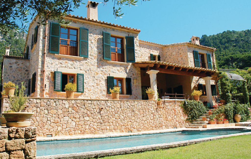 5 Cities in Mallorca You Can't Miss - Holiday House in Valdemossa