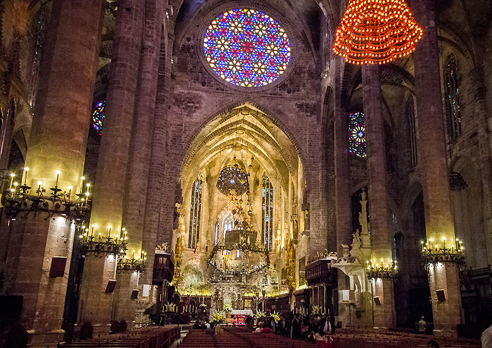 Påske i Palma de Mallorca - påskemesse i katedralen La Seu