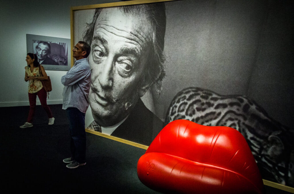 Lær spansk mens du er på sightseeing i Barcelona - Dalí-udstilling