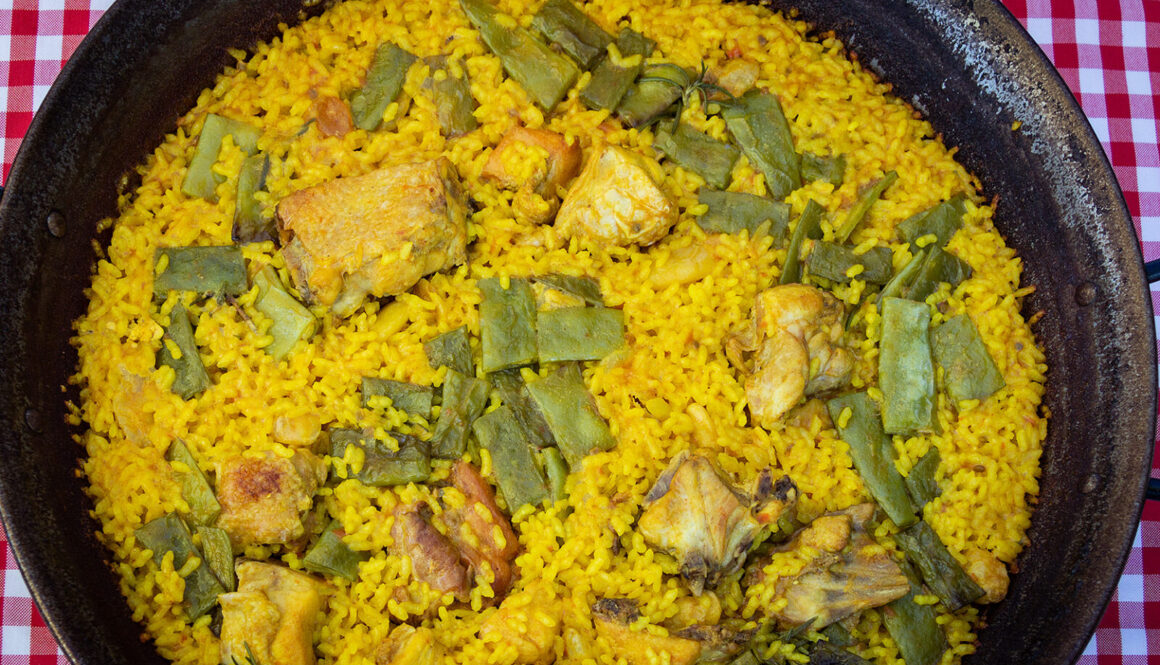 Valenciansk paella med kylling og kanin