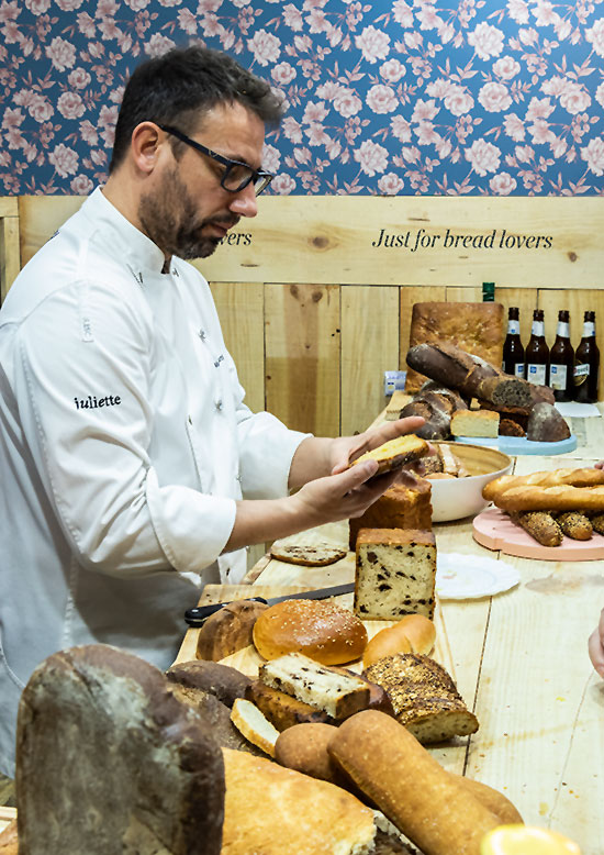 7 gastronomic trends in Spain in 2019 - bread from Barcelona baker Triticum