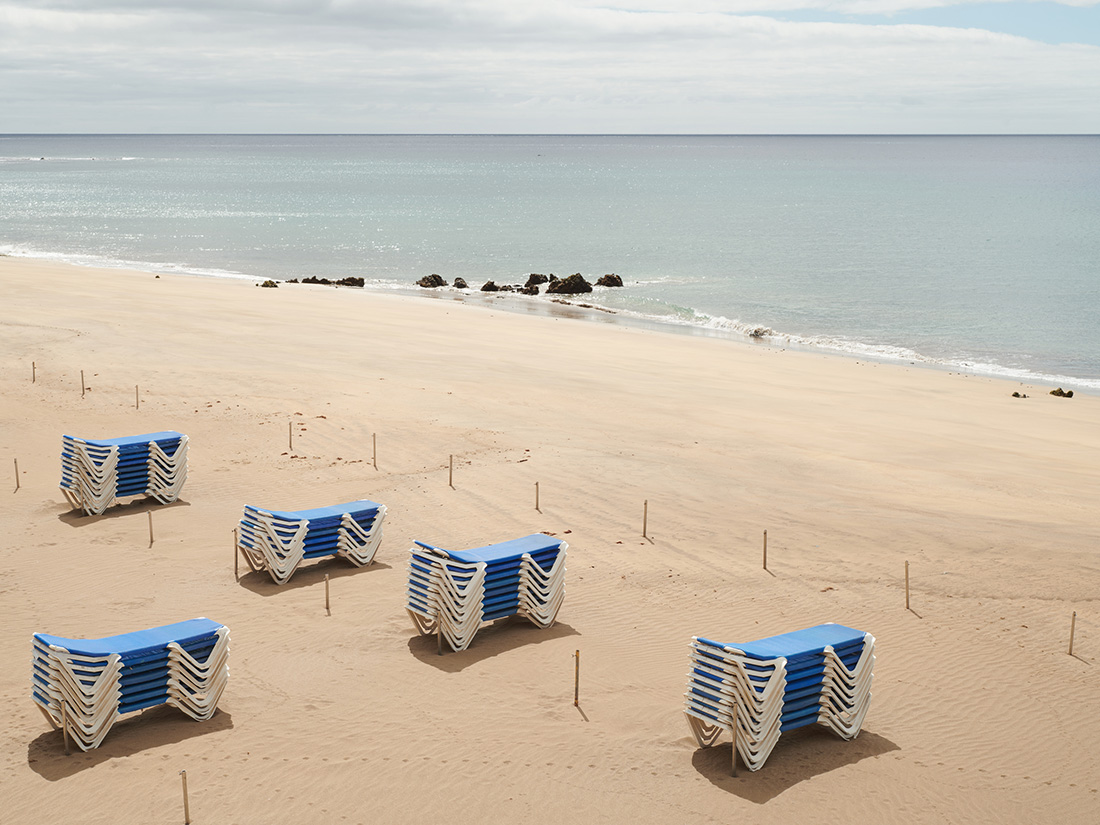 Playas vacías durante el bloqueo en la España afectada por la corona. Foto: Ruben Acosta