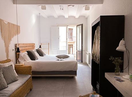 Få rabat på det bæredygtige boutique hotel Hostal Grau i Barcelona som medlem af Club Spain by Hanne