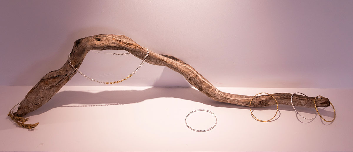 Candele en Rama's jewellery is inspired by nature around Valencia