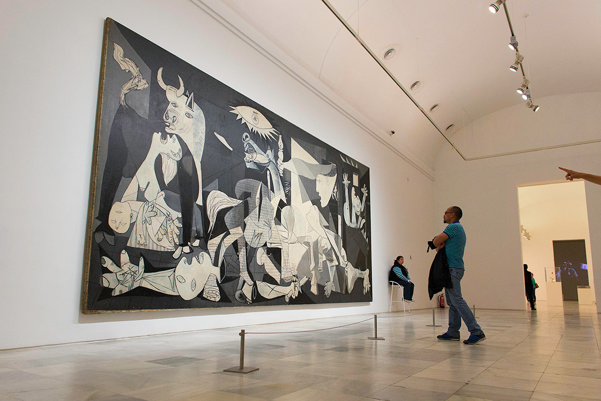 Pablo Picassos værk Guernica på Reina Sofia i Madrid