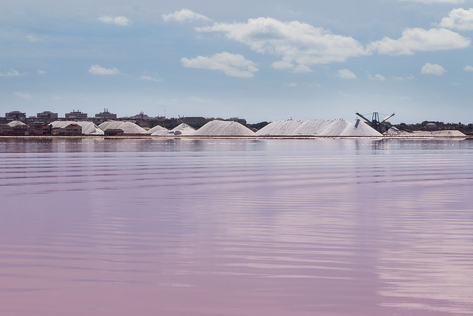 Europas største saltsø er lyserød og ligger i Torrevieja