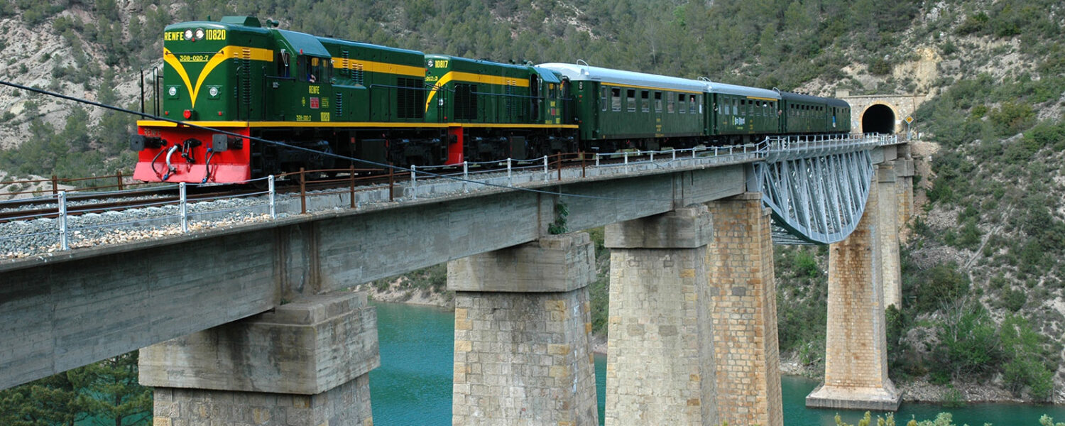 Tren dels Llacs: Cataloniens smukkeste togrrejse. Foto: FGC Turisme