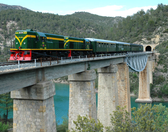 Tren dels Llacs: Cataloniens smukkeste togru