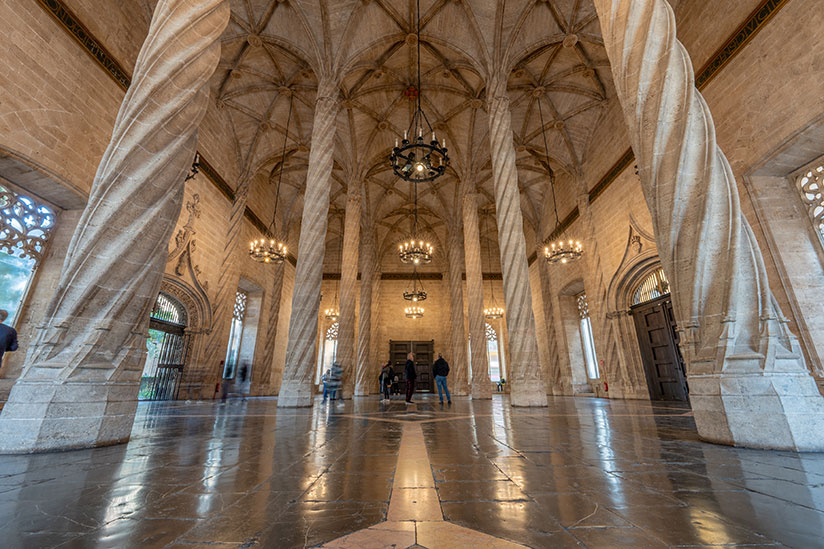 Valencia's silk brush Lonja de Seda