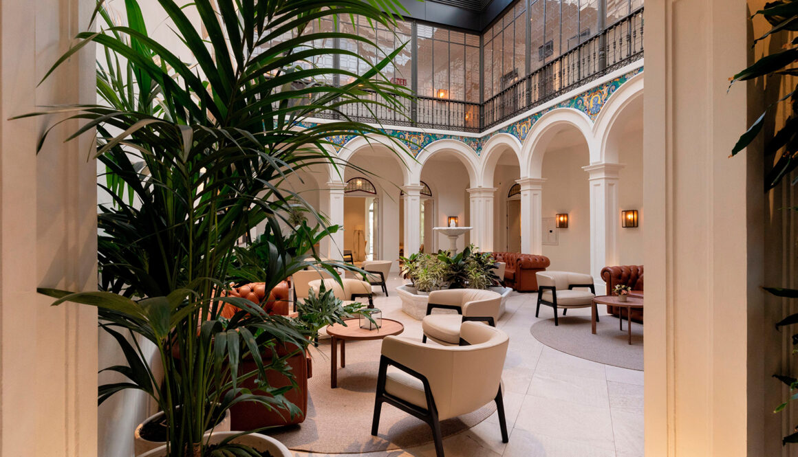 Hotel H10 Palacio Colomera: Overnat i elegant palads med fantastisk tagterrasse i hjertet af Córdoba