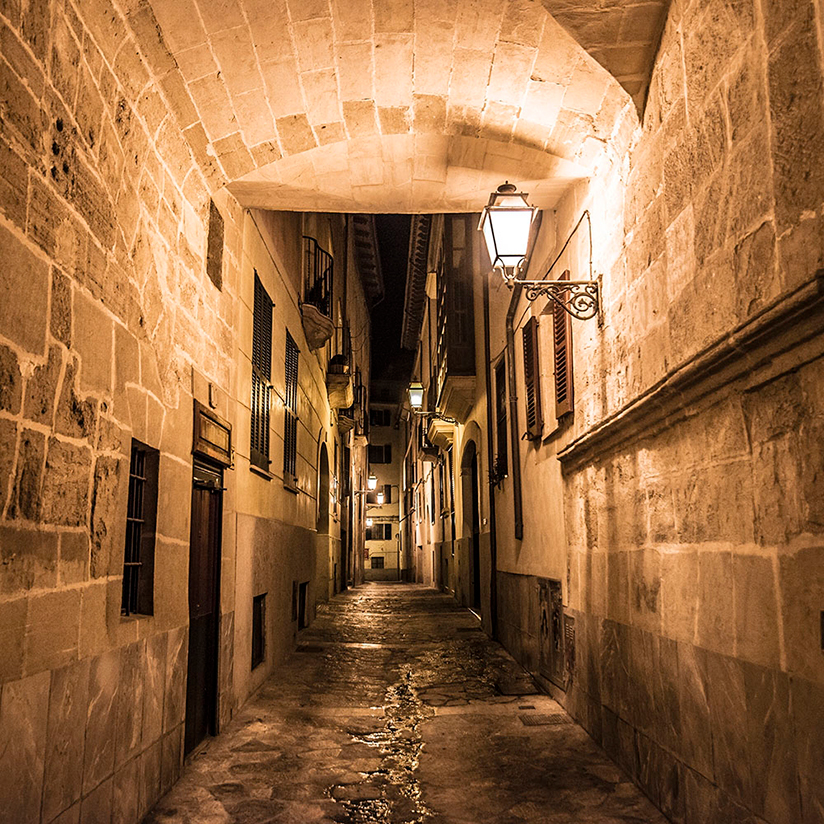 The Jewish quarter in Palma de Mallorca with its narrow streets