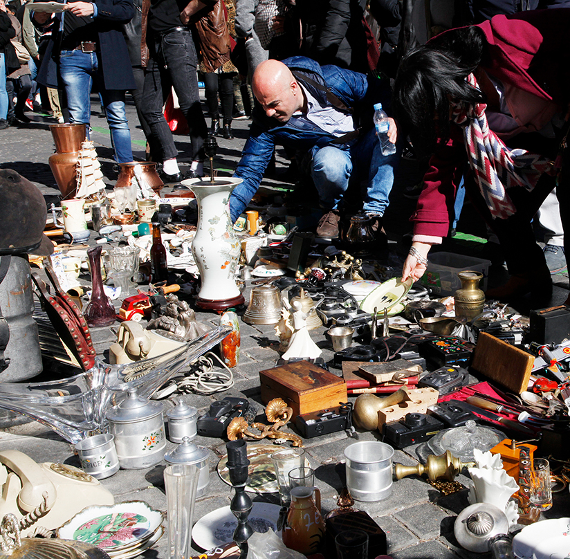 Dirígete al gran mercadillo al aire libre El Rasto