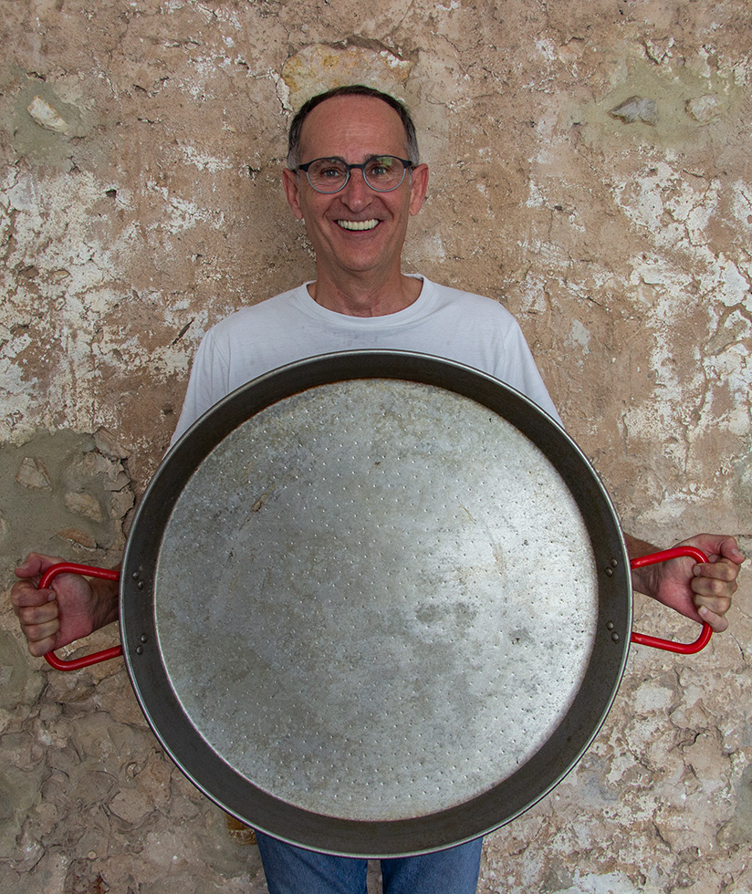 Get Spanish chef Rafael's recipe for paella.